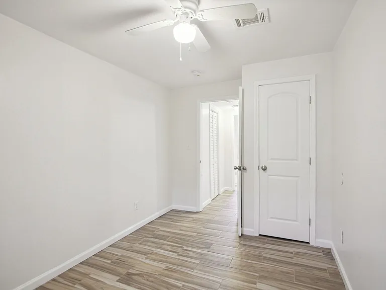 615 Oliver St NW #6 — Photo 6