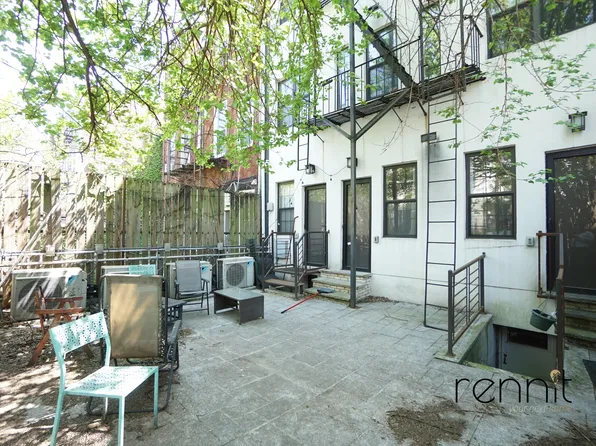 241 Devoe Street image 1 of 31