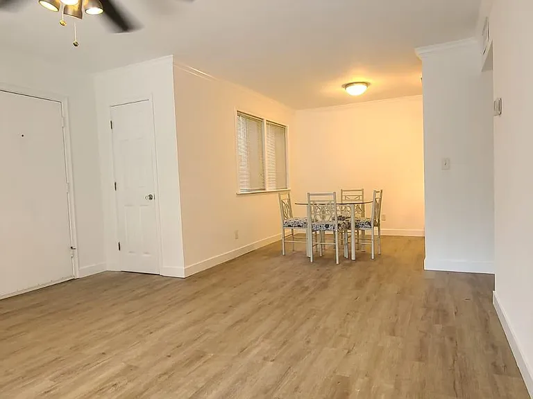 6519 W Newberry Rd #609 — Photo 5