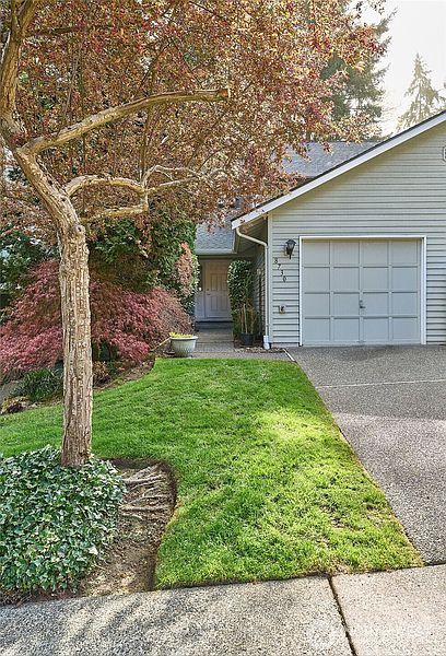 2nd image of 8730 133rd Avenue NE