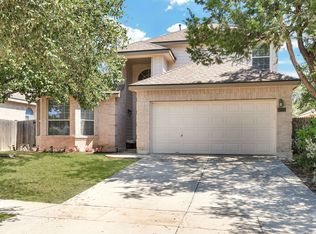 8706 Redwood Bnd, Helotes, TX 78023