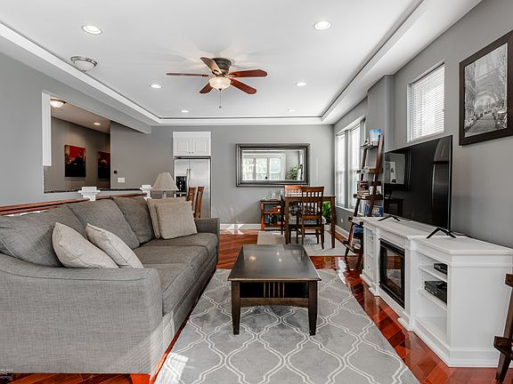 4th image of 2734 W Cortland St #1