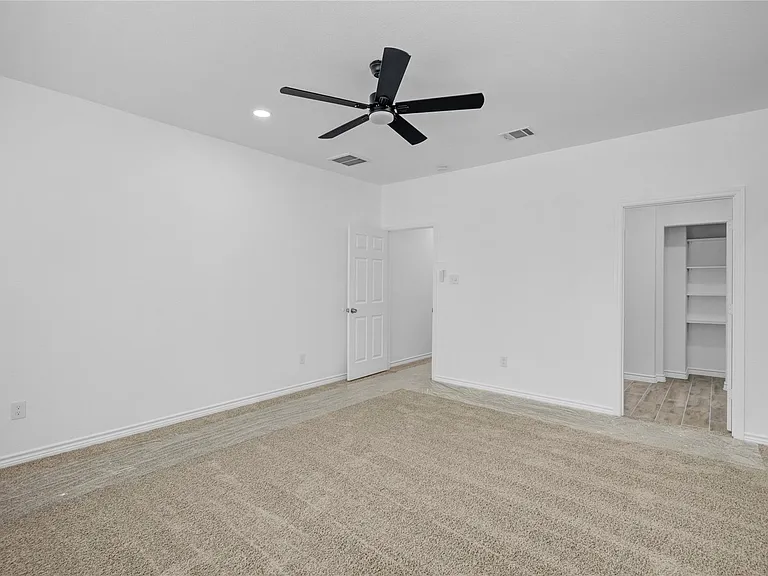 9932 Fillmore St — Photo 18