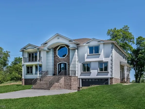 16 Ridge Rd, North Haledon Boro, NJ 07508