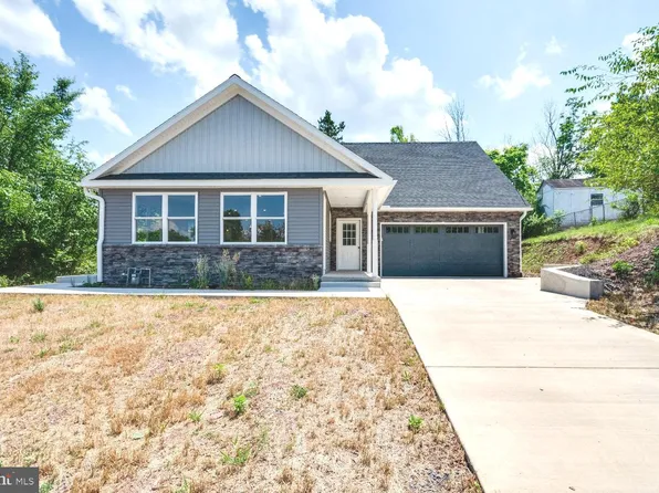 230 Donna Ln, Birdsboro, PA 19508