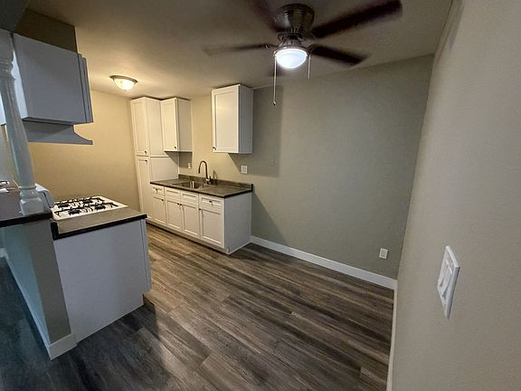 3rd image of 17371 Queens Ln #4