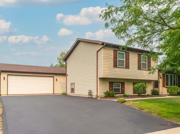 916 Lorelei Dr, Zion, IL 60099