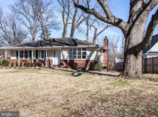 3907 Lincolnshire St, Annandale, VA 22003