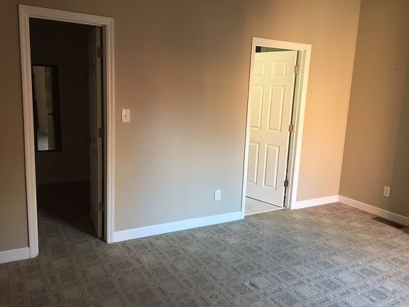 2nd floor bedroom