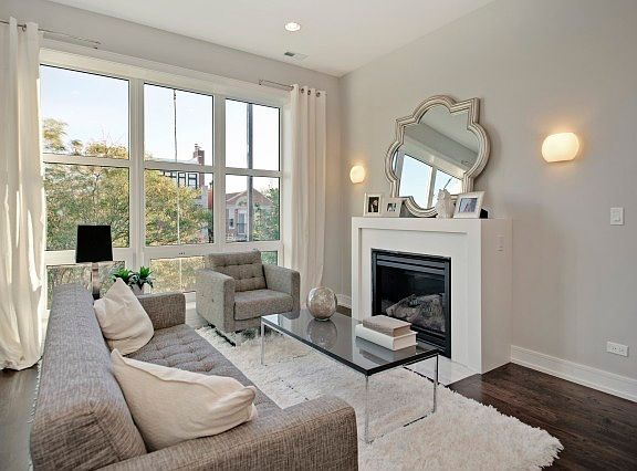 3rd image of 1904 N Western Ave #2W