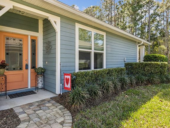 5th image of 217 Pindo Palm Dr
