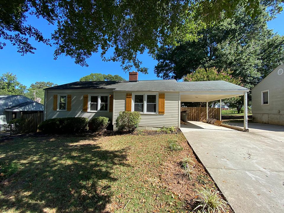 1st image of 17 Sequoia Dr