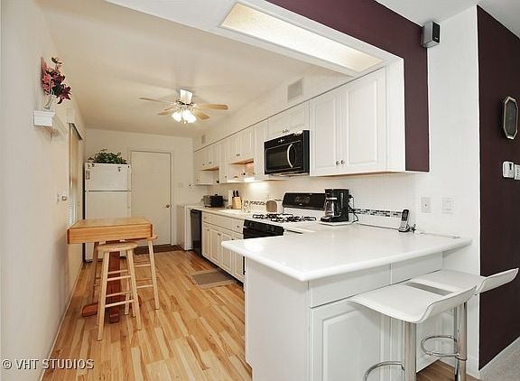 3rd image of 7241 Rosewood St