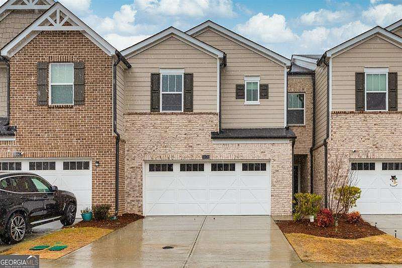 1st image of 1070 Sunny Lake Dr