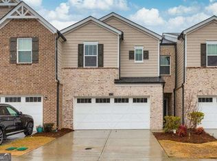 1070 Sunny Lake Dr, Lawrenceville, GA 30043