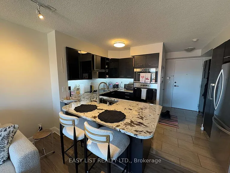 120 Dallimore Cir #326 — Photo 5