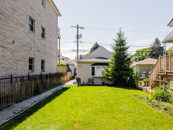 3rd image of 3350 N Narragansett Ave