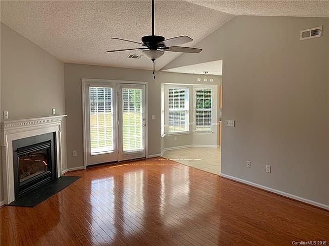 2nd image of 12518 Cumberland Crest Dr