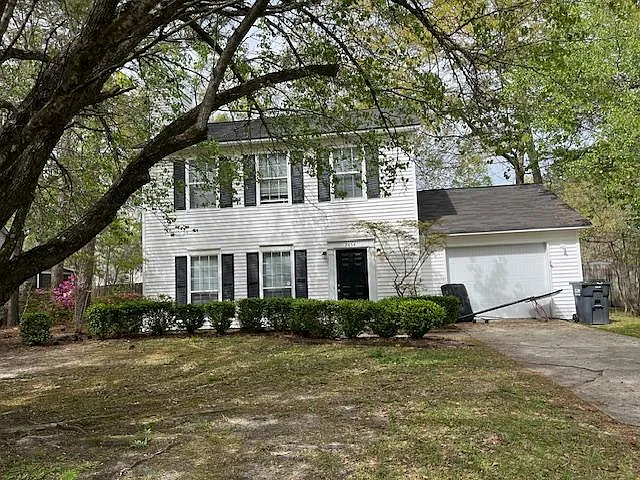 8454 William Moultrie Dr