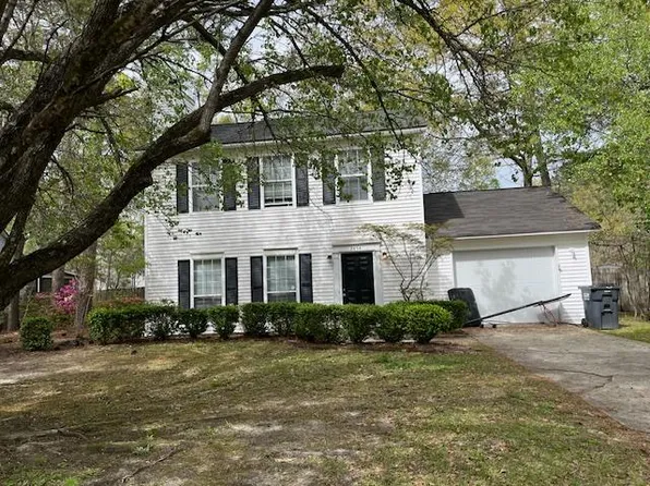 8454 William Moultrie Dr, North Charleston, SC 29420
