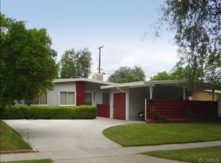 18733 Lull St, Reseda, CA 91335