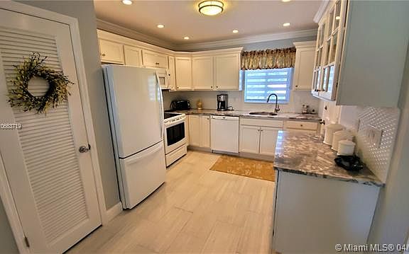 5th image of 6 Garden St APT 206P
