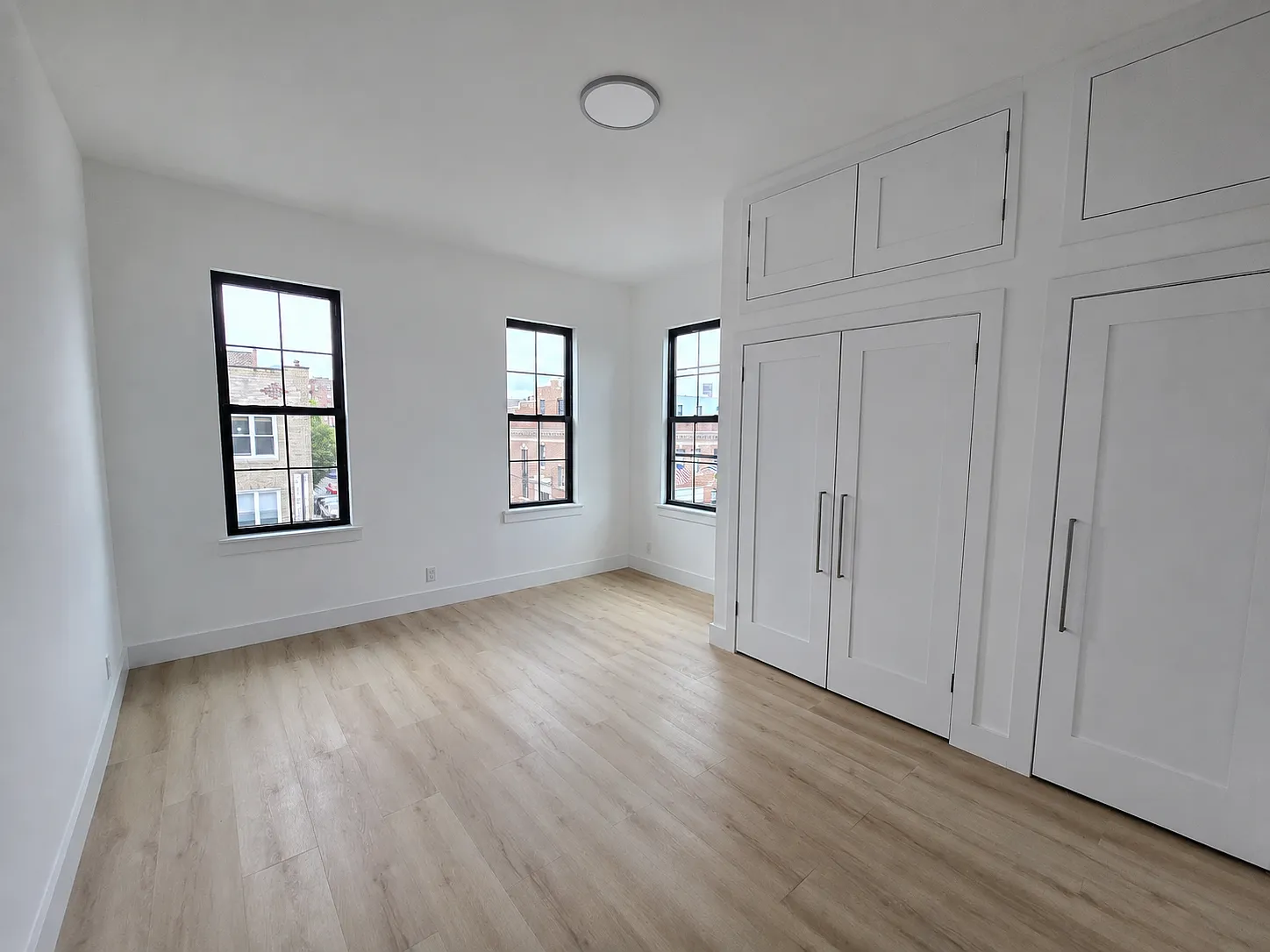 32-04 44th Street — Photo 3