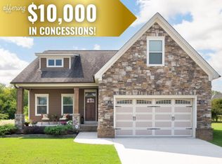 8524 Fenwick Dr, Ooltewah, TN 37363