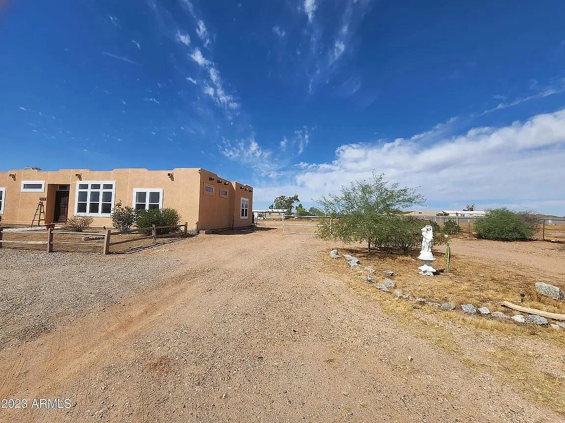 3 bed, 1920 sqft, $2,100 — Photo 3
