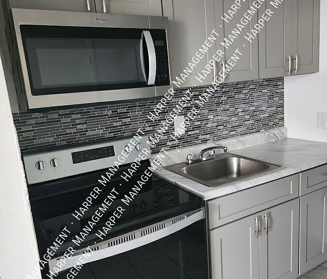 223 Slater St #305 — Photo 2