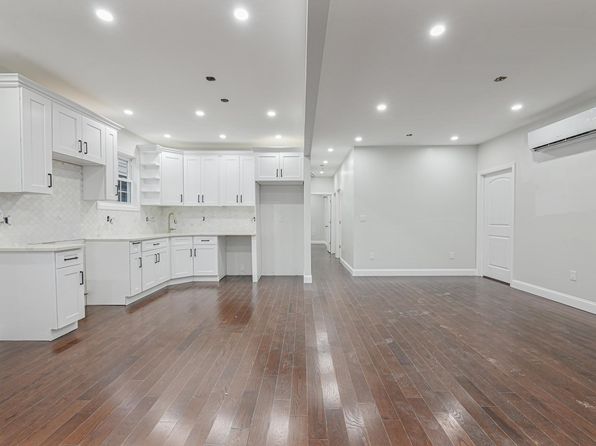 (undisclosed Address)