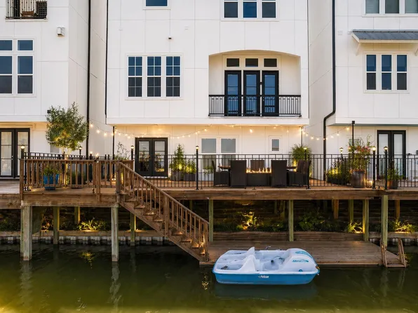 2110 Lakeshore Edge Dr, Houston, TX 77080