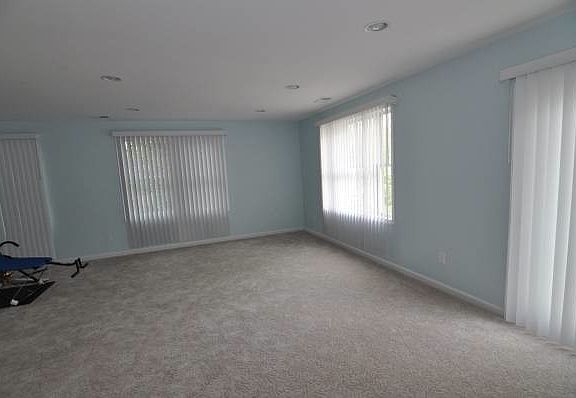 3rd image of 4026 Woodland Dr