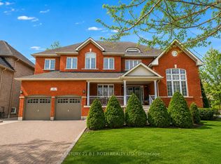 38 Camelot Sq, Barrie, ON L4M0C3