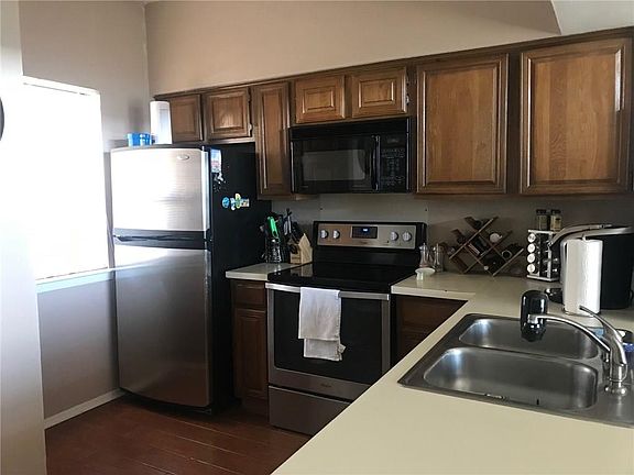 3rd image of 320 Henry M Chandler Dr