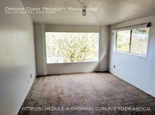 675 SE Keel Ave APT C, Lincoln City, OR