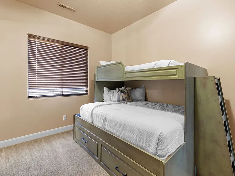 3193 S 4900 W — Photo 14