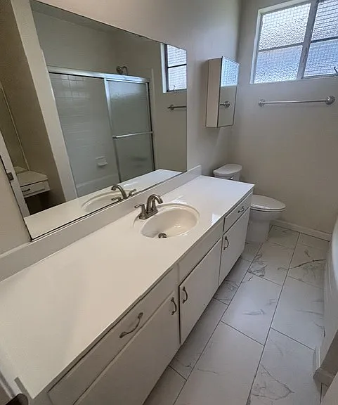 Boulevard Apts — Photo 10