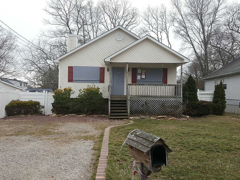 1st image of 6 Tallwood Dr