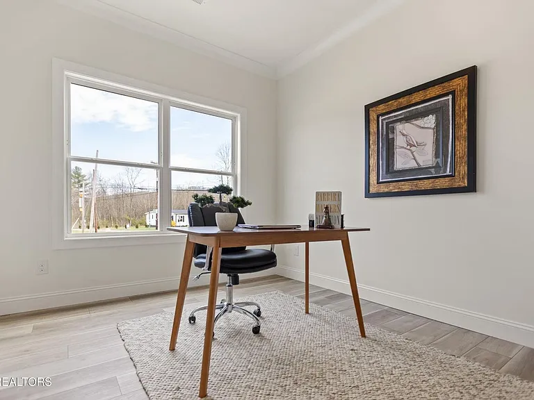 1402 Summer Meadow Dr — Photo 15