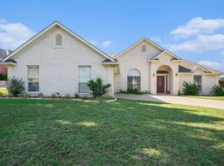 2109 Timber Cove Ct, Weatherford, TX 76087