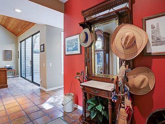5th image of 11549 Riverview Dr #6