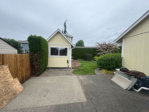 5th image of 15115 87th St E
