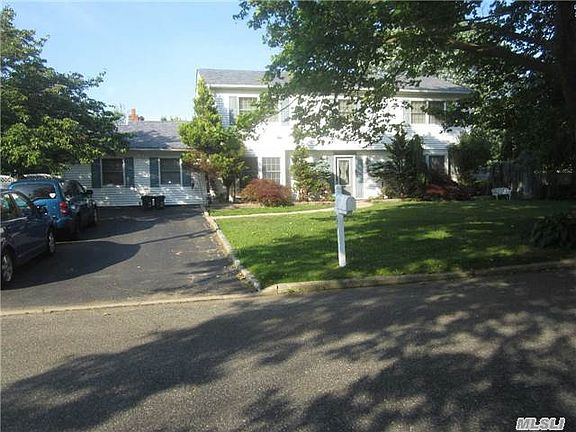 2nd image of 77 Chelsea Dr
