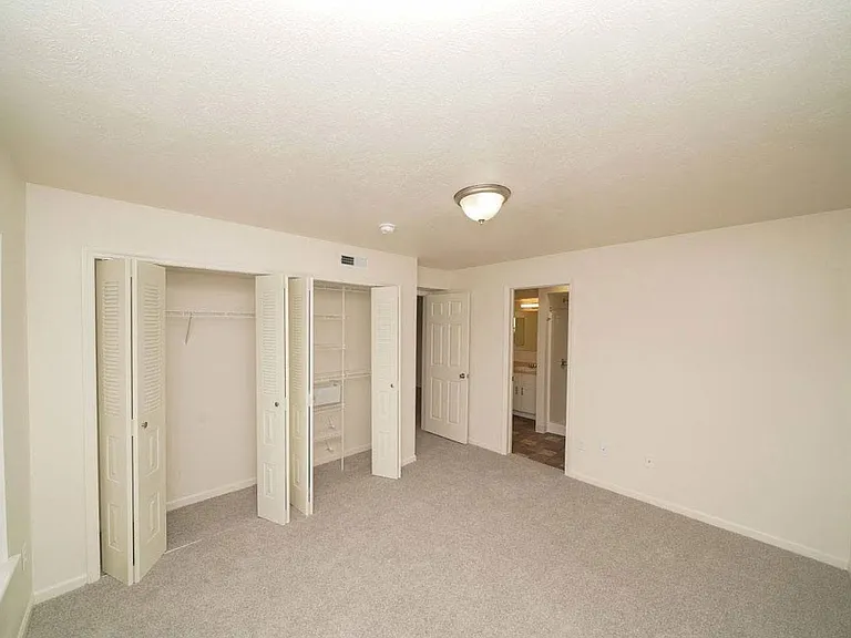 Arbor Lakes Apartments — Photo 23