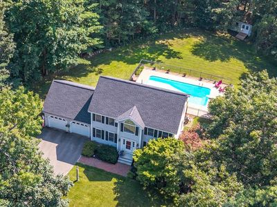 27 Aldrich Street, Litchfield, NH, 03052