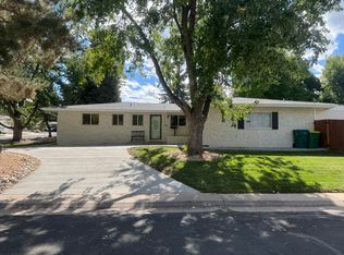 1030 W Arapahoe Rd, Littleton, CO 80120