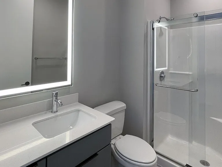 1102 Castle St #202 — Photo 5