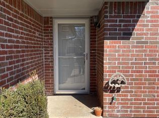 1513 Tree Line Dr, Norman, OK 73071