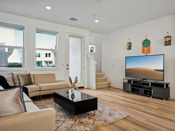 1649 W Lincoln Ave Unit 103, Anaheim, CA 92801